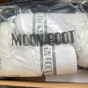 Moonboots